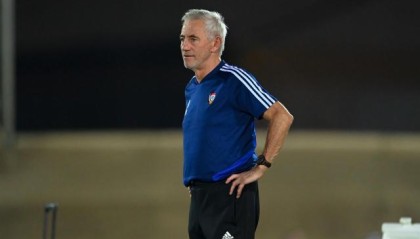 欧冠官方客户端-阿联酋足协力挺主帅 范马尔维克将继续指挥12强赛